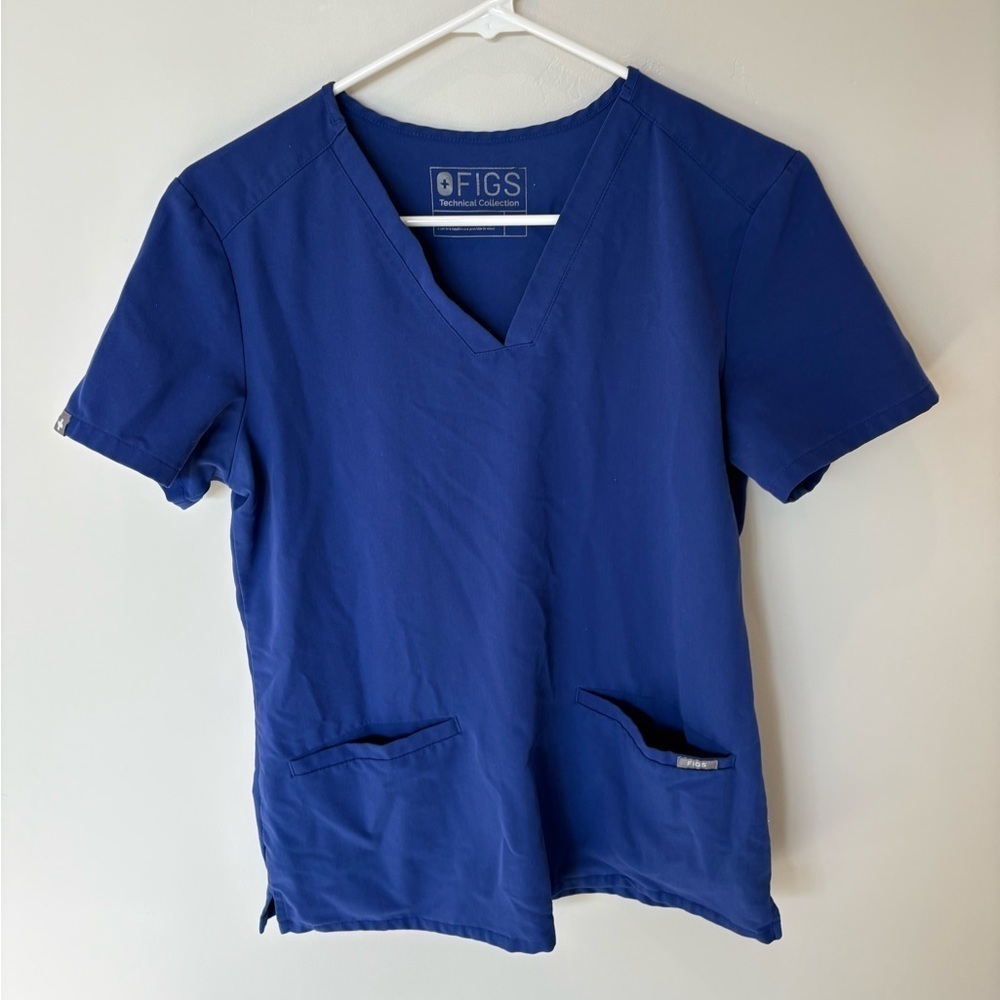 FIGS double pocket scrub top purple size XS